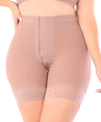 482 - Shorts with 4 Leveled Hooks